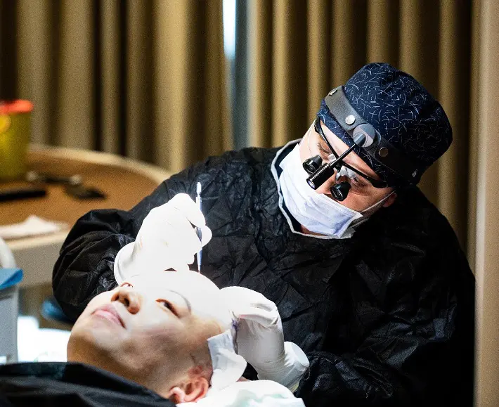 FUE saffier haartransplantatie Dr. Acar